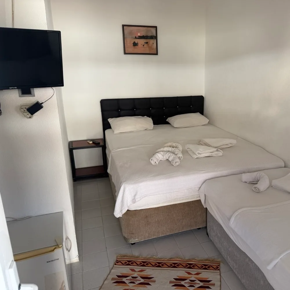 Kafkas Motel Erdek standart oda iç mekan görünümü